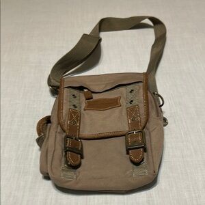 Field and Stream Men's Tan Canvas Crossbody Bag